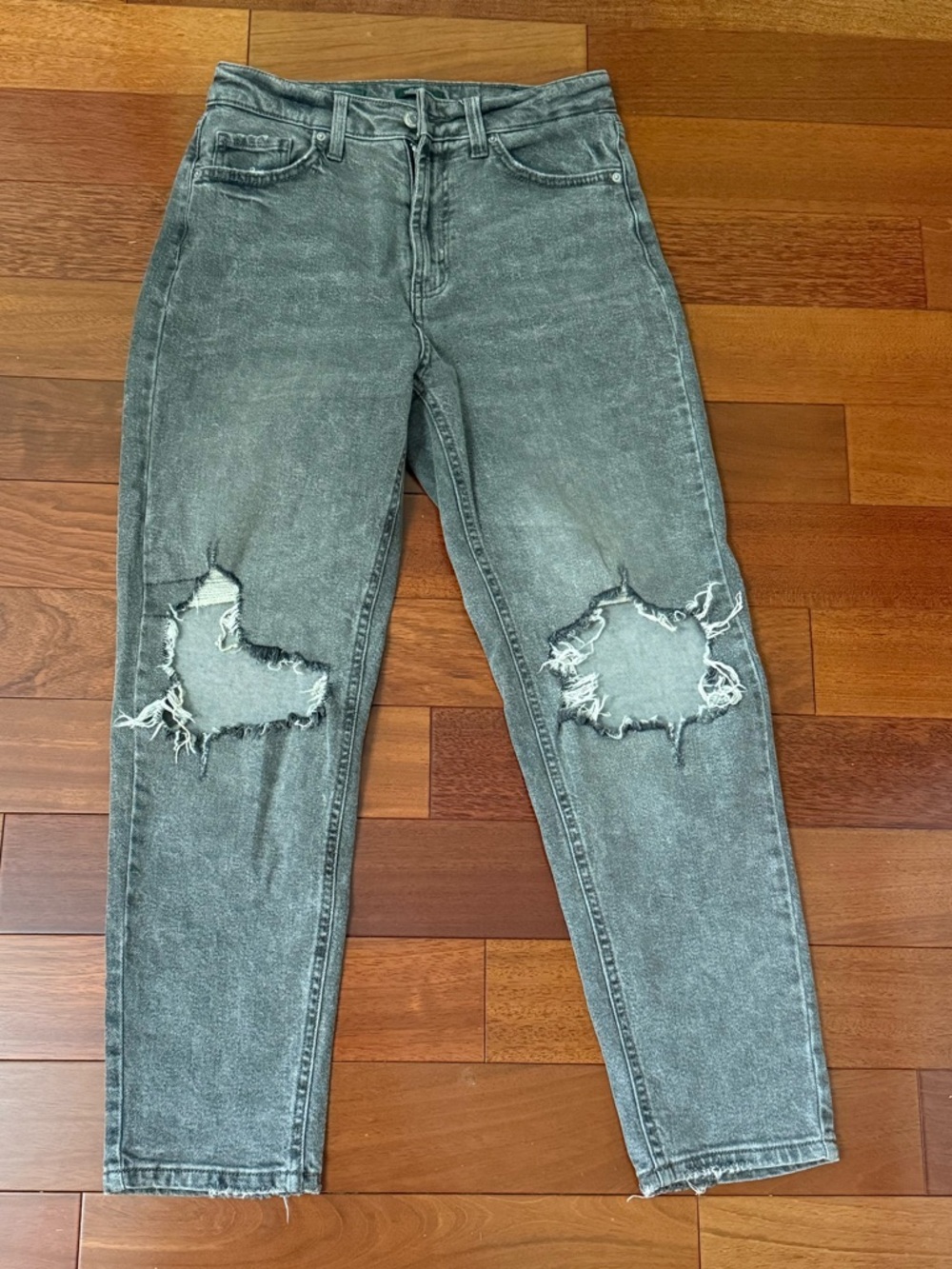 Target Wild Fable women's "Highest Rise Mom Jean" grey denim cropped jeans sz 4